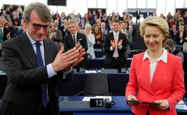 David Sassoli, presidente de la Eurocámara, junto a Ursula von der Leyen. 