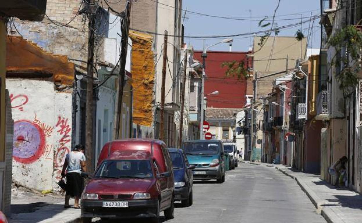 Una de las calles de la llamada zona cero del Cabanyal.