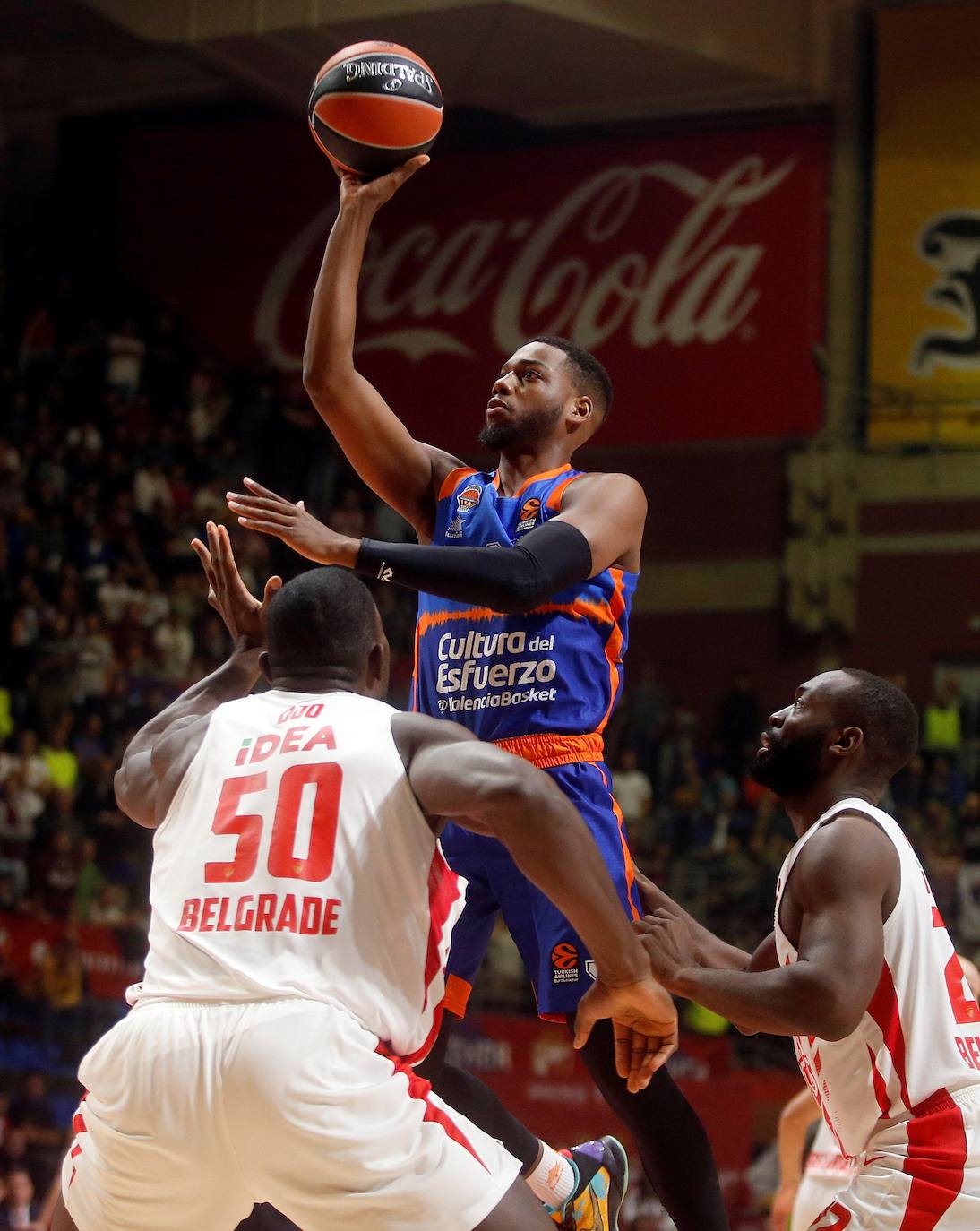 Fotos: El Estrella Roja-Valencia Basket, en imágenes