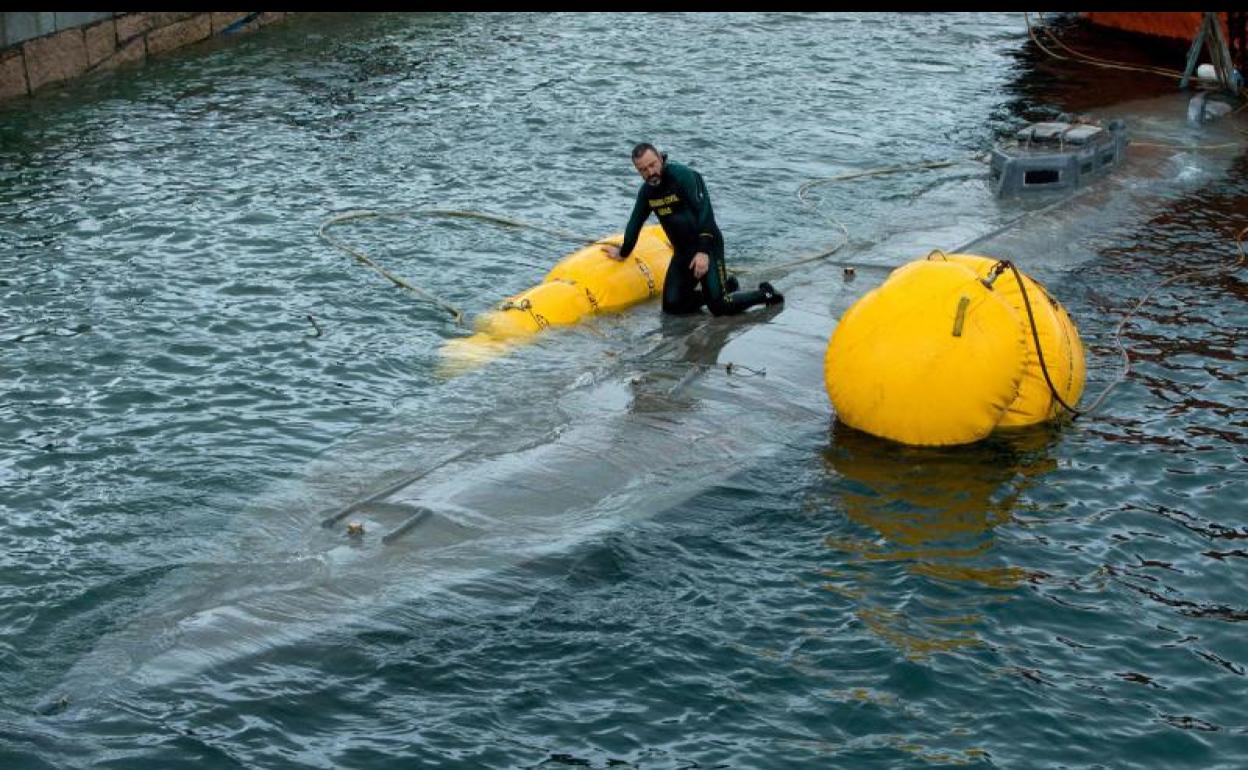 Detienen al tercer tripulante del 'narcosubmarino'