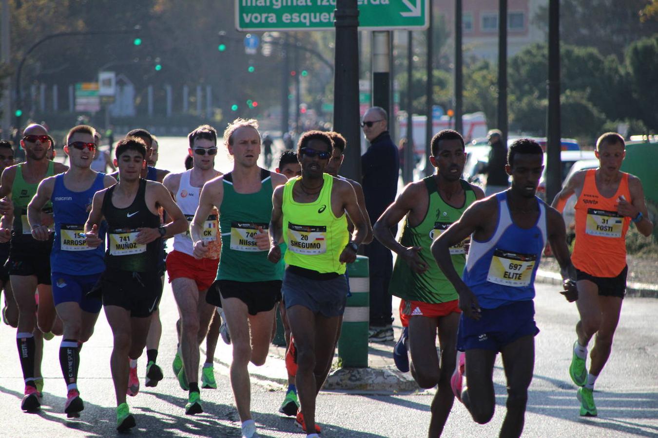 Fotos: Búscate en el paso por el muro del Maratón