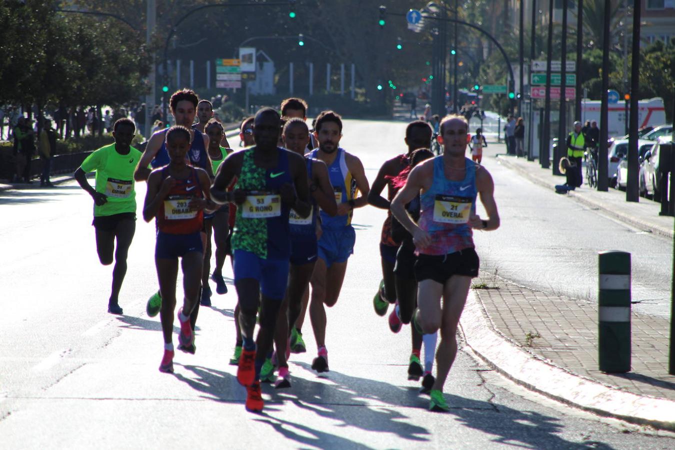 Fotos: Búscate en el paso por el muro del Maratón