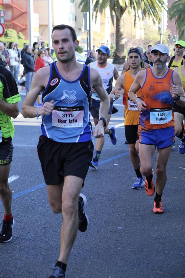 Fotos: Búscate en el paso por el muro del Maratón