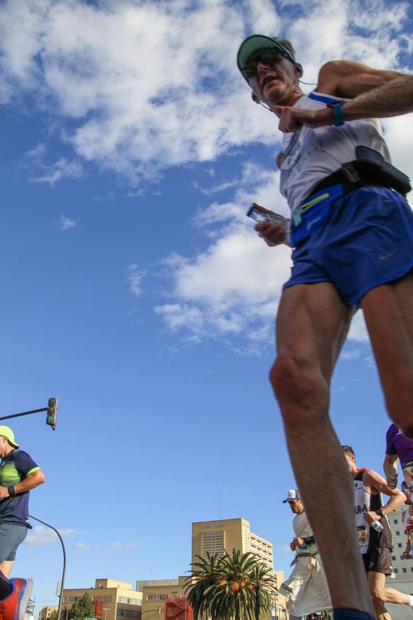 Fotos: Búscate en el paso por el muro del Maratón