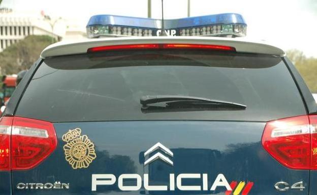 Un presunto traficante, herido grave al intentar huir de un registro policial en Alaquàs