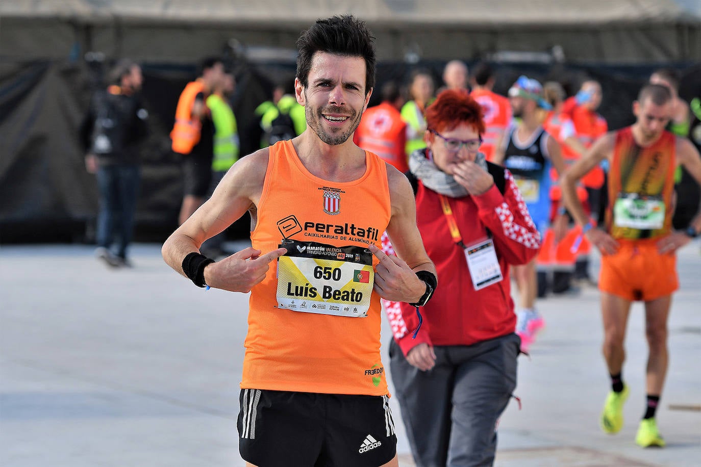 Fotos: Búscate en el Maratón de Valencia 2019