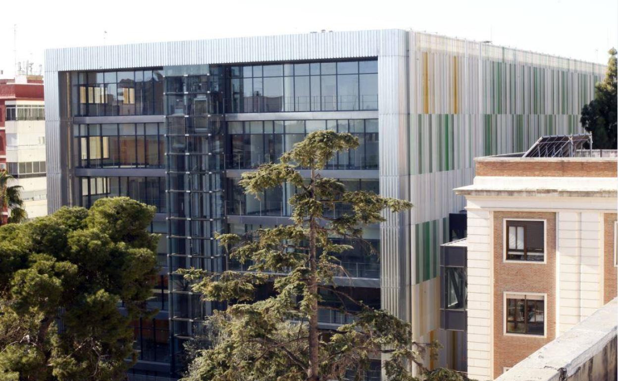 Primera lobectomía pulmonar robótica