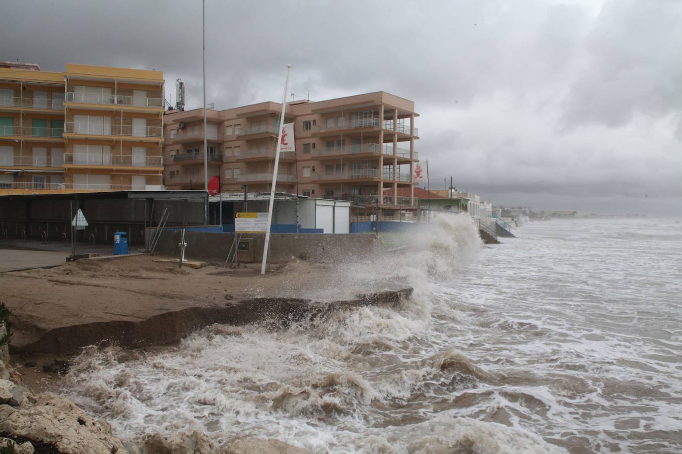 Playa de Les Deveses (Dénia).