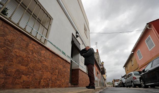 «Lo recuerdo en la puerta y tiemblo»