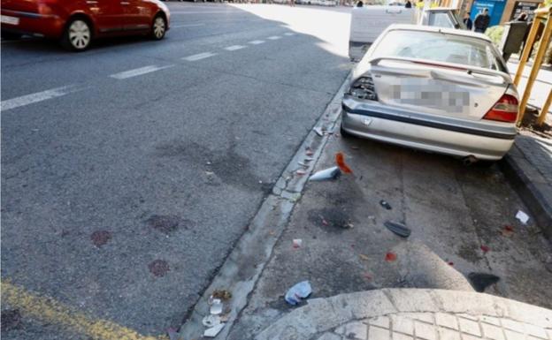 Un joven muere en un accidente de moto en Archiduque Carlos al esquivar a un peatón