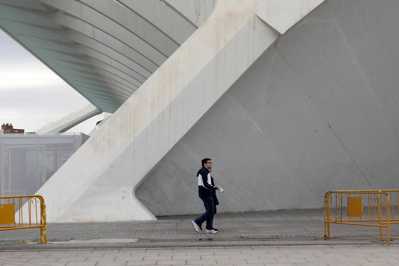 Fotos: Suciedad y falta de pintura afean la Ciudad de las Ciencias