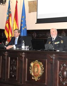 Imagen secundaria 2 - La Policía reclama prevención contra la violencia de género: «Nuestra intervención se produce cuando ya ha ocurrido lo peor»