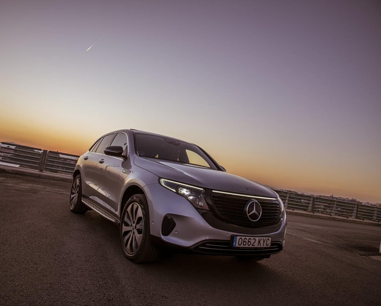 Los potenciales clientes pudieron probar el nuevo SUV de la marca alemana.