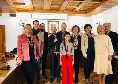 Imagen secundaria 1 - Eurovisión Junior 2019 | Melani Garcia recibe el cariño de l&#039;Eliana