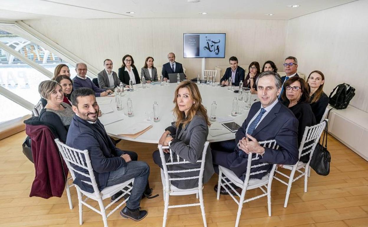 El nuevo patronato de Les Arts reunido ayer. 