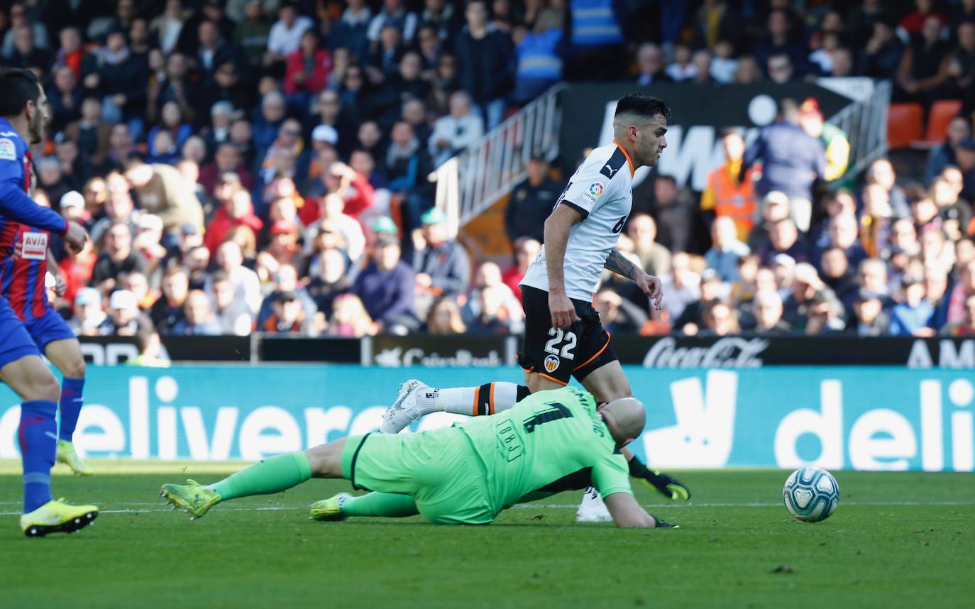 Fotos: El Valencia - Eibar, en imágenes