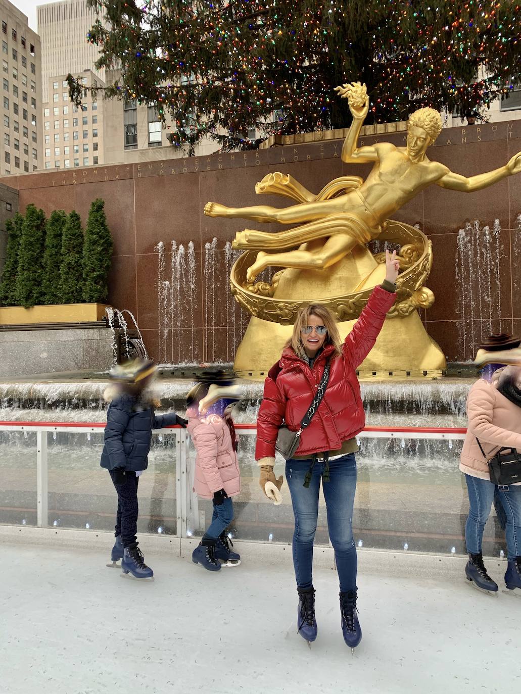 Marta Vilar en la pista de hielo del Rockefeller Center de Nueva York. 