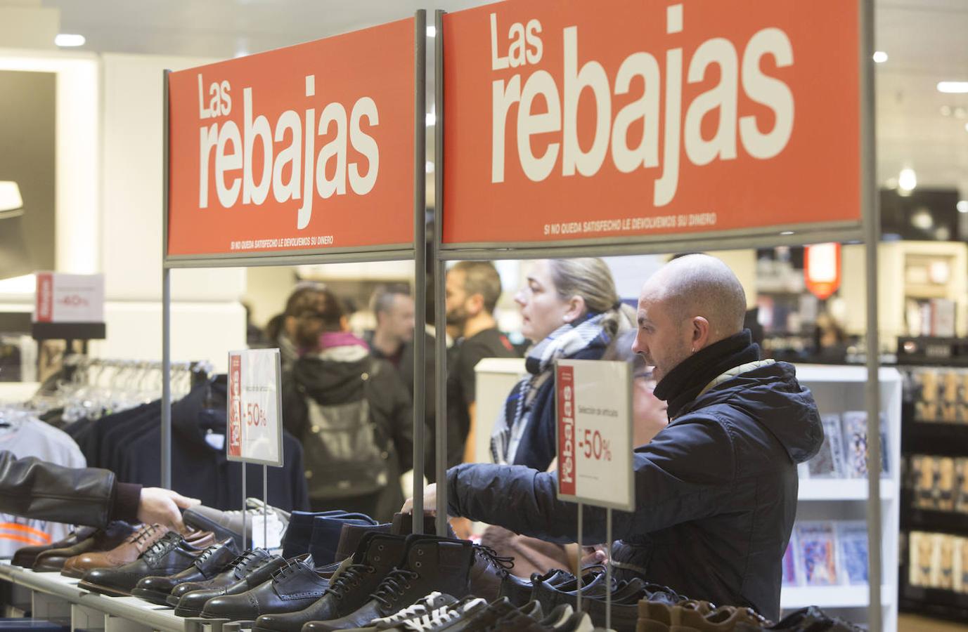 Fotos: Las rebajas comienzan en Valencia