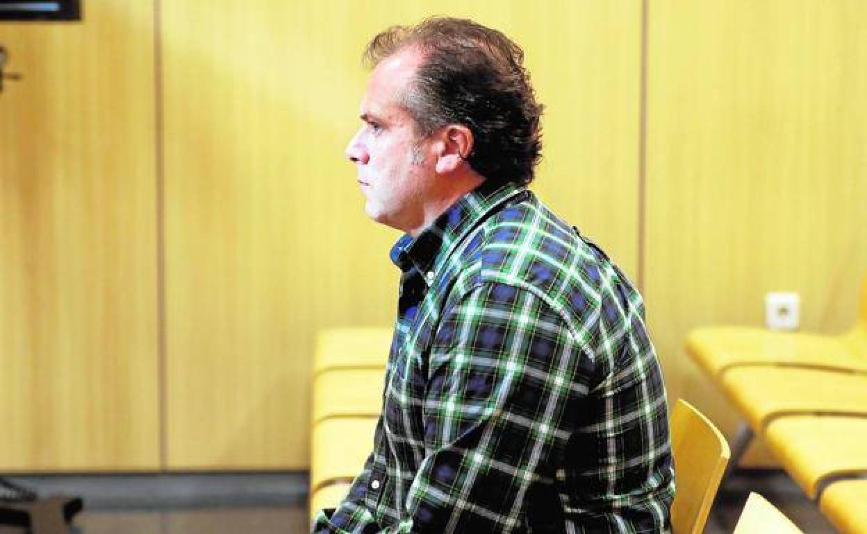 Javier Rodríguez, en el mes de noviembre, antes del arranque de su juicio en la Sección Tercera de la Audiencia Provincial de Valencia. 