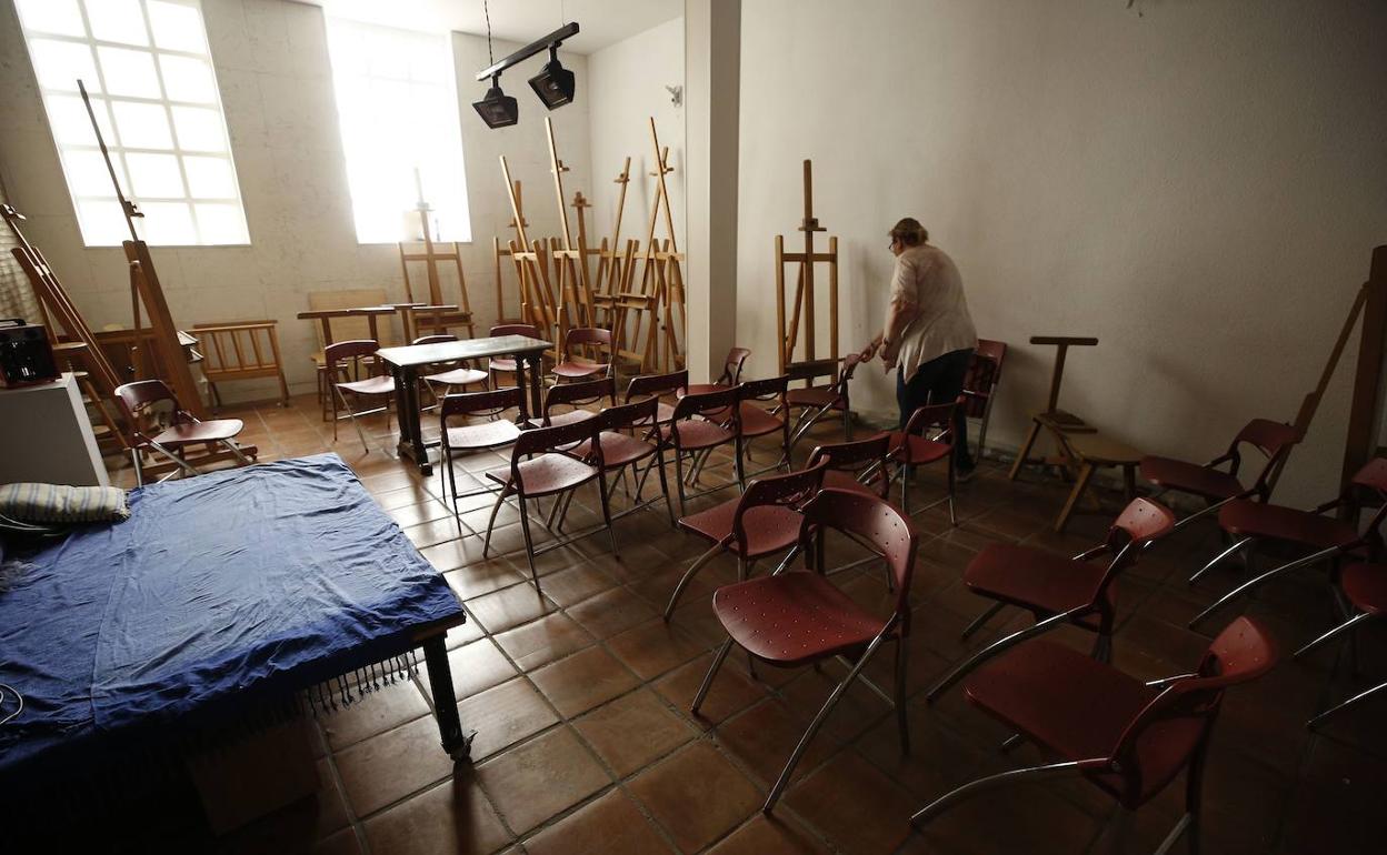 Sala de reuniones de la última sede del Círculo tras la asamblea en la que apribaron la disolución.