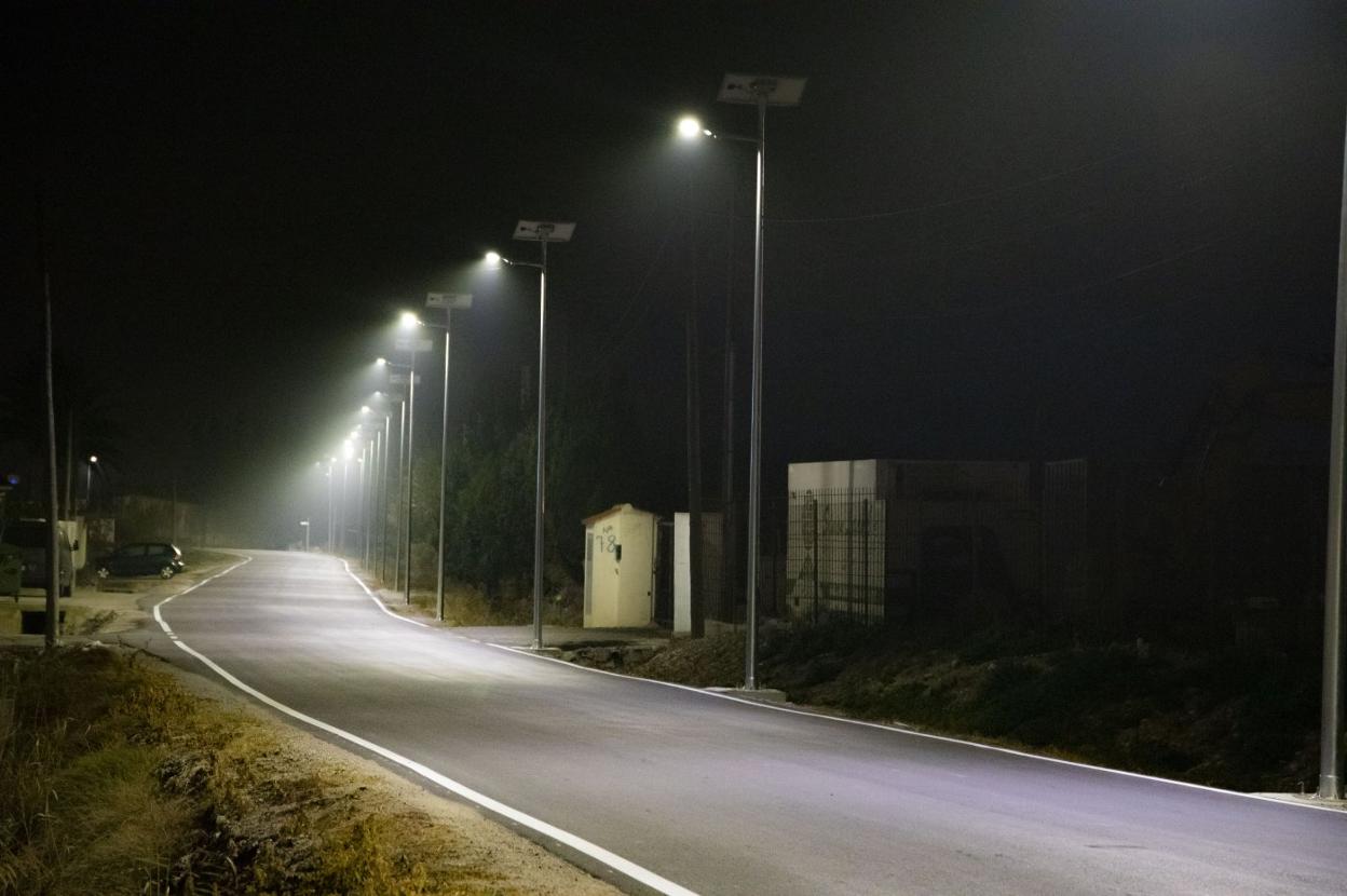 Cullera mejora la seguridad con la iluminación del acceso al polideportivo
