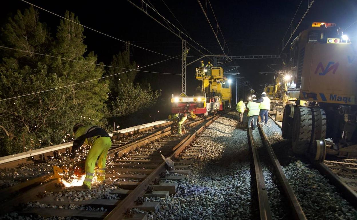 Obras nocturnas en el tramo. 