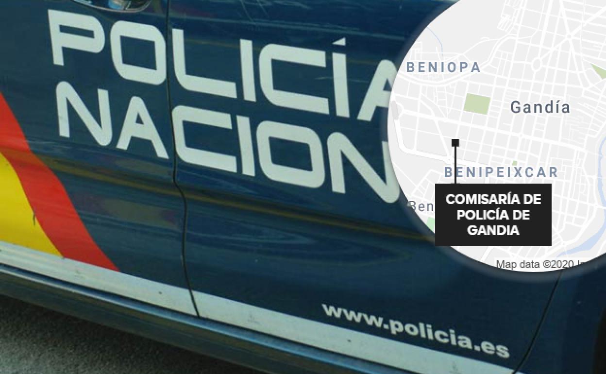 Un coche patrulla y ubicación de la comisaría de la Policía Nacional en Gandia.