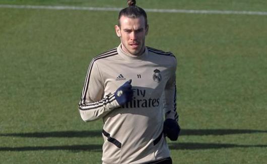 Gareth Bale, entrenando este viernes en Valdebebas. 