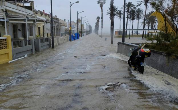 Alerta naranja en la Comunitat Valenciana por mala mar, nieve y lluvias