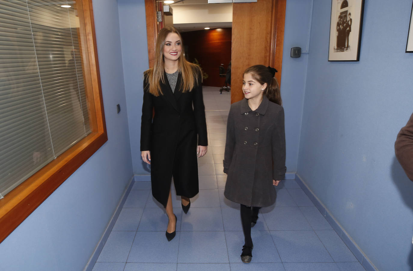 Consuelo Llobell y Carla García visitan la redacción digital de LAS PROVINCIAS para explicar cómo eligieron los colores de sus espolines que lucieron en sus exaltaciones, además de repasar los momentos ya vividos desde la llamada de octubre y soñar con los actos que les esperan hasta el próximo 19 de marzo