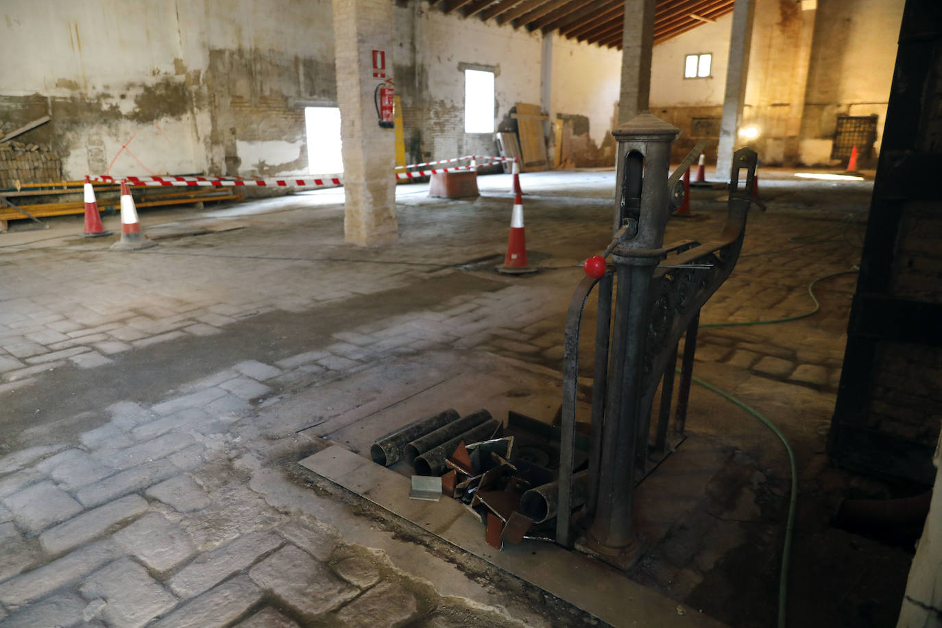 El edificio albergará un centro cívico y cultural para personas mayores y un museo del aceite