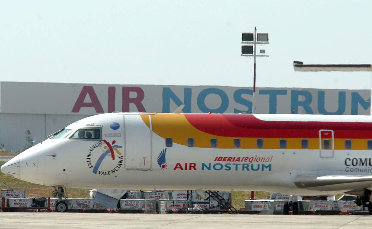 Air Nostrum busca en Valencia tripulantes de cabina de pasajeros
