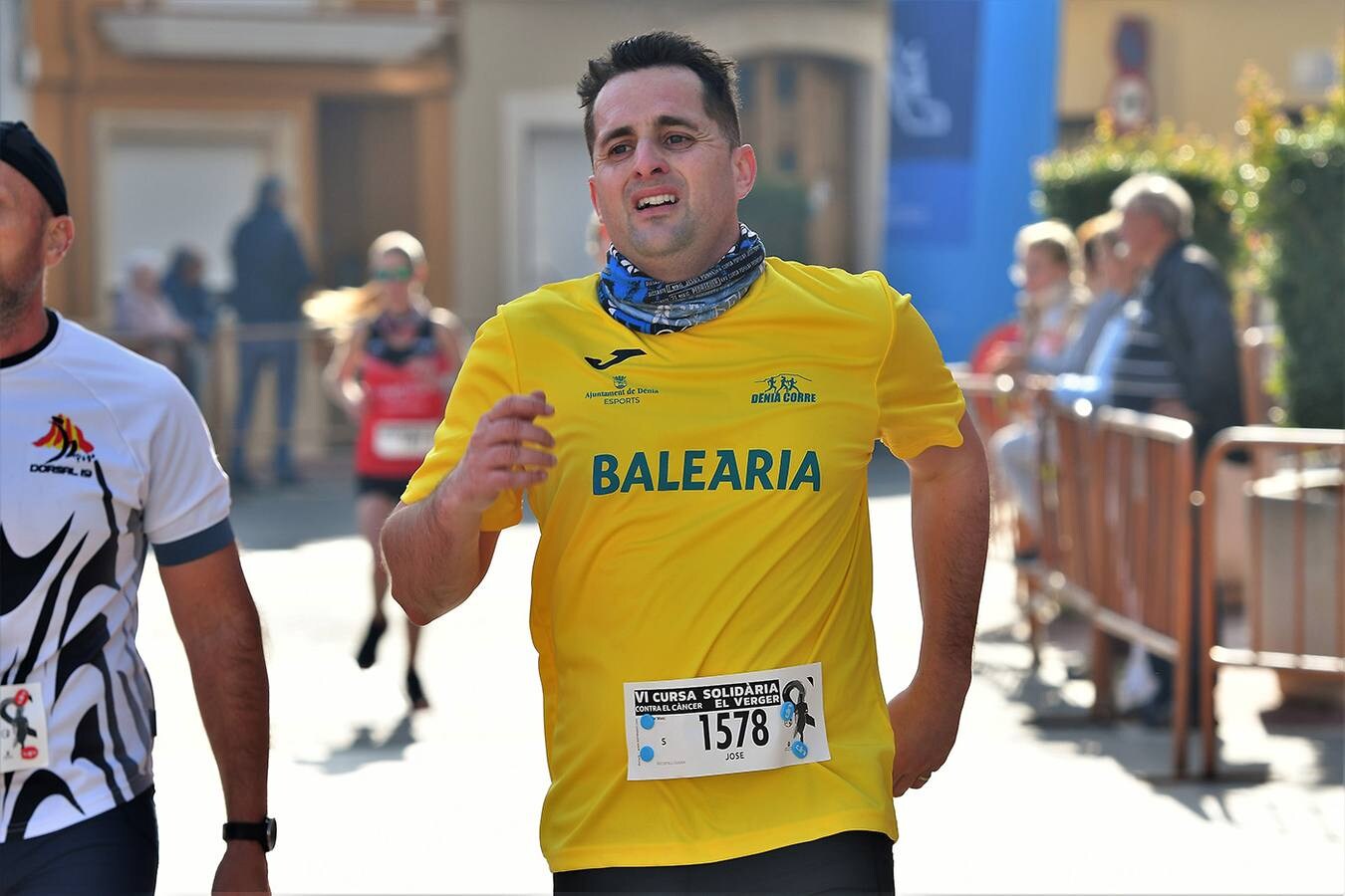 Fotos: Búscate en la carrera contra el cáncer en El Verger