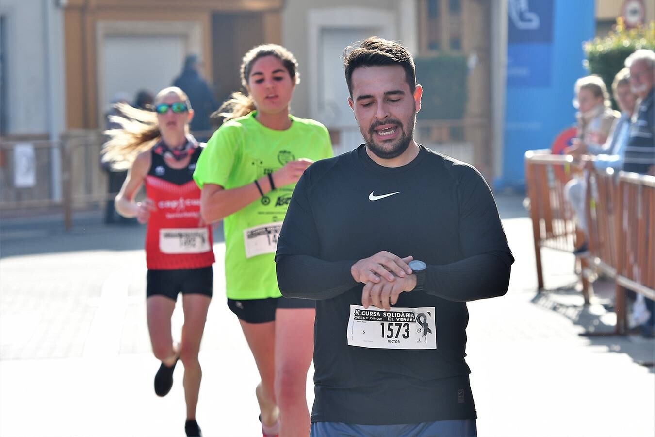 Fotos: Búscate en la carrera contra el cáncer en El Verger