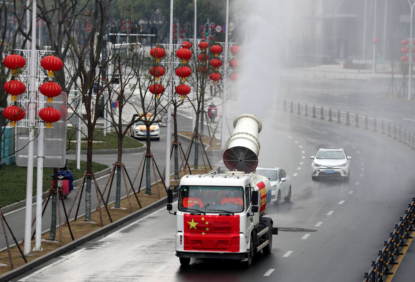 Desde el 11 de enero, cuando se anunció la primera muerte debida al nuevo virus, la epidemia ha matado a 1.016 personas en China continental, según un balance oficial publicado este martes