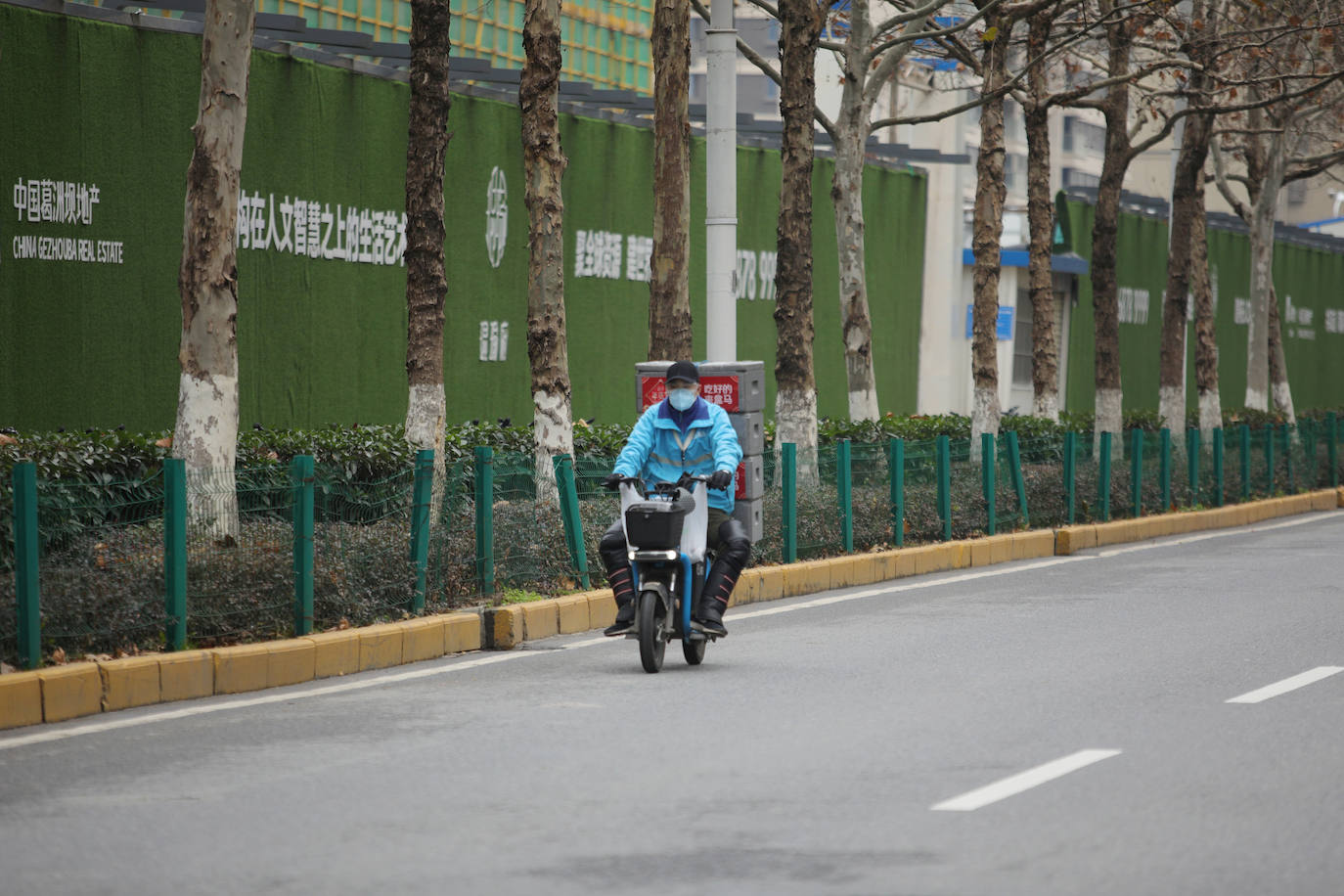 Desde el 11 de enero, cuando se anunció la primera muerte debida al nuevo virus, la epidemia ha matado a 1.016 personas en China continental, según un balance oficial publicado este martes