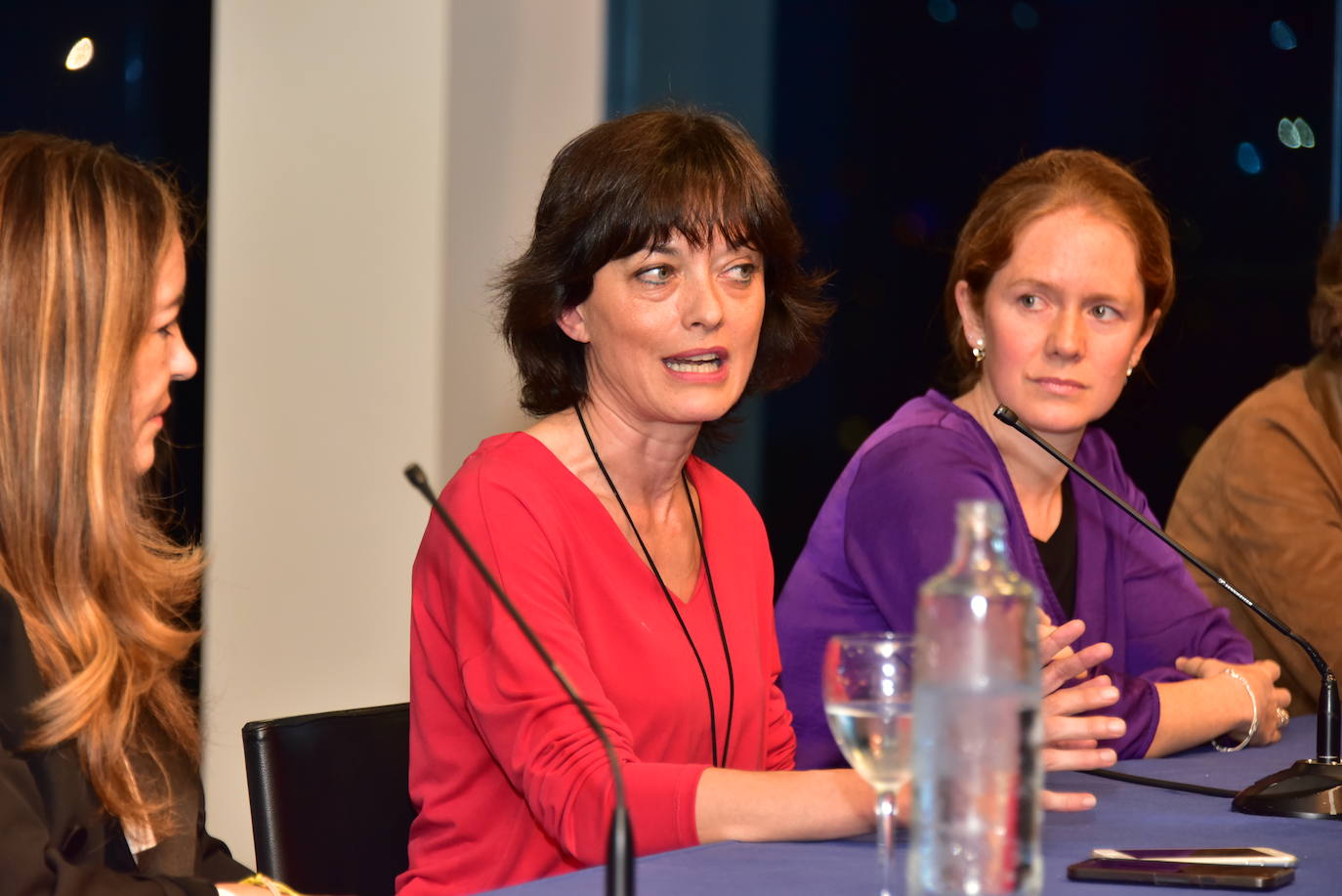 Las expertas Consuelo Guerri, Fátima Martínez, Corpus Gómez Calderón, Marta Ruipérez y Patricia Martín debaten en Dénia sobre la situación actual de las vocaciones científicas en un foro organizado por LAS PROVINCIAS.