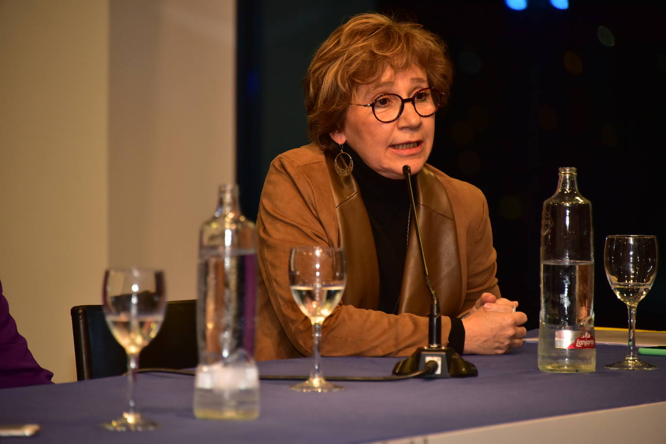 Las expertas Consuelo Guerri, Fátima Martínez, Corpus Gómez Calderón, Marta Ruipérez y Patricia Martín debaten en Dénia sobre la situación actual de las vocaciones científicas en un foro organizado por LAS PROVINCIAS.