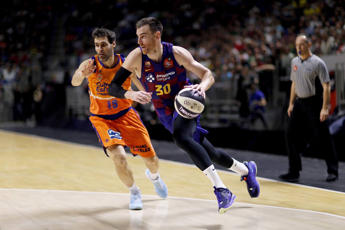 El Valencia Basket da la sorpresa en Copa y supera al Barcelona.