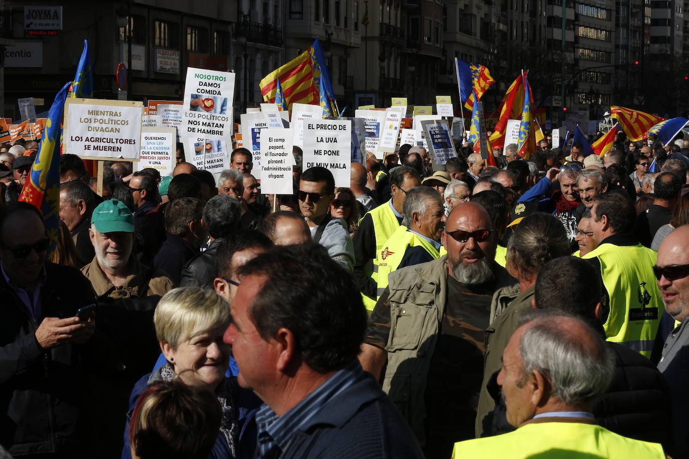 Fotos: Manifestación de tractores en el centro de Valencia