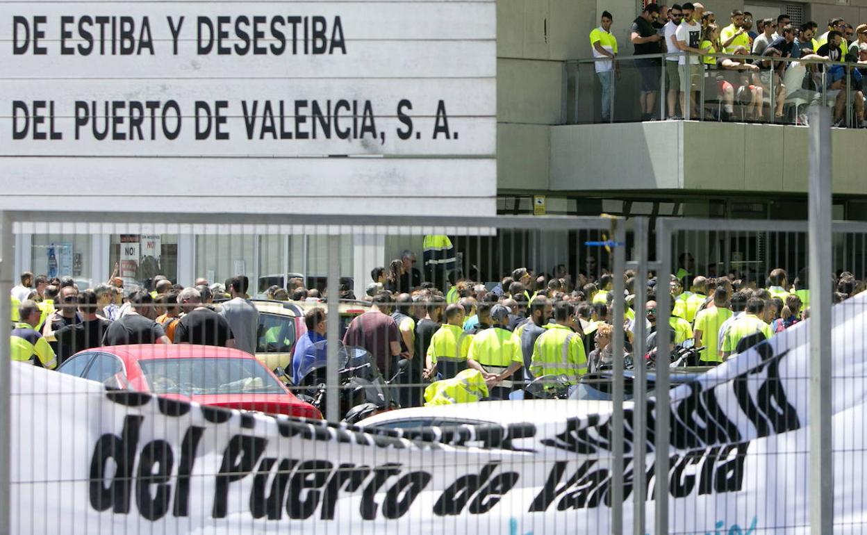 Asamblea de trabajadores de estiba, en imagen de archivo. 