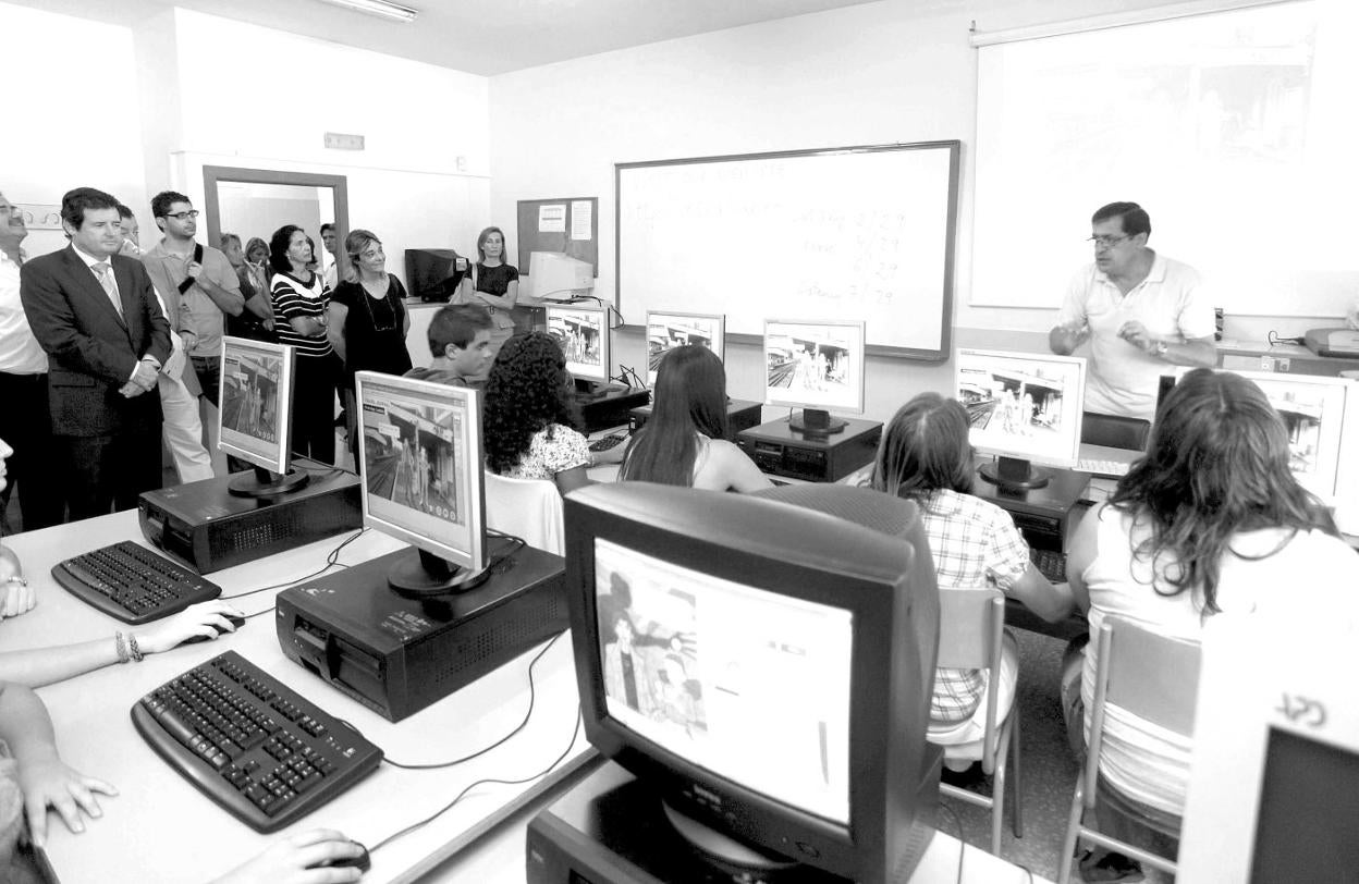 Un aula de informática en un colegio valenciano. LP