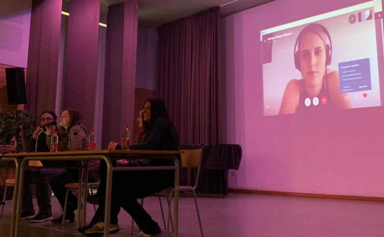 Un momento de la mesa redonda. 