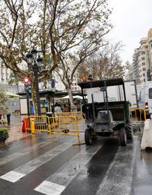 Imagen secundaria 2 - La plaza del Ayuntamiento empieza a cambiar para siempre