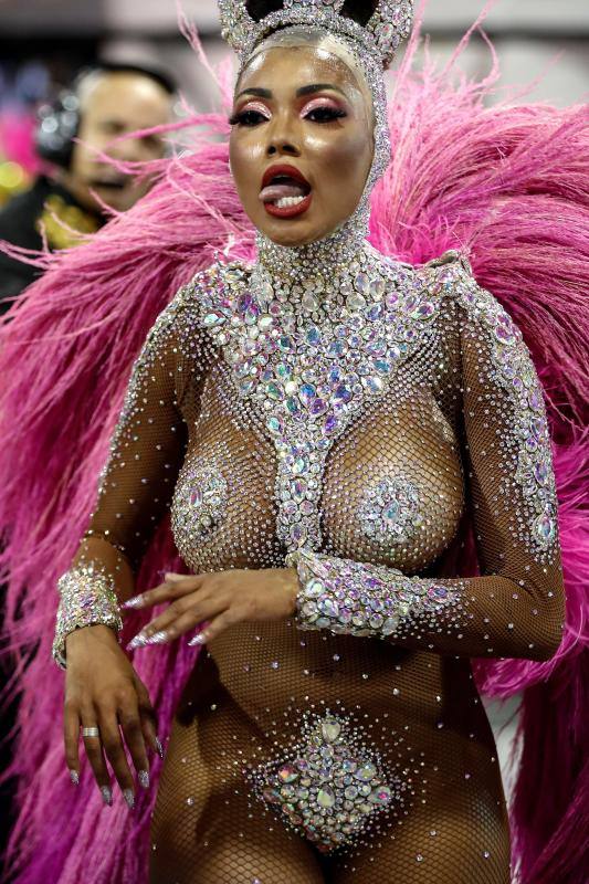 Fotos: El Carnaval de Río llena Brasil de fiesta, música, movimiento y color