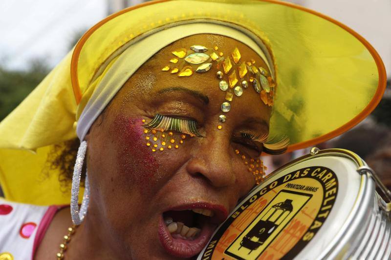 Fotos: El Carnaval de Río llena Brasil de fiesta, música, movimiento y color