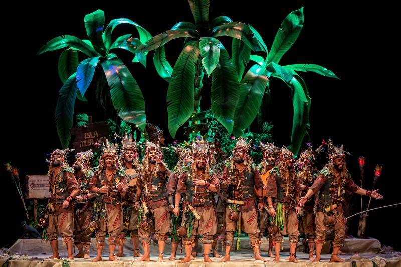 El Concurso Oficial de Agrupaciones Carnavalescas (COAC) que se celebra en el Gran Teatro Falla de Cádiz ha llegado a su fin con la celebración de la Gran Final este viernes. Estos han sido los ganadores: COMPARSAS: 1º Tino Tovar: Oh capitán, my capitán - 2º Martínez Ares: La chusma selecta - 3º Remolino: Los encaidenaos- 4º Jona: Los aislados || CUARTETOS: 1º El cuarteto del more... - 2º Vida y obra de Juan Carlos I, Bajo D - 3º Cari, resiste || CHIRIGOTAS: 1º Los Cadizfornia - 2º No aguantamos más... vamos de impacientes - 3º Los Geni de Cádi - 4º Estrés por cuatro || COROS: 1º La colonial- 2º Tócame- 3º Creaciones S.A. - 4º Al sonar las doce