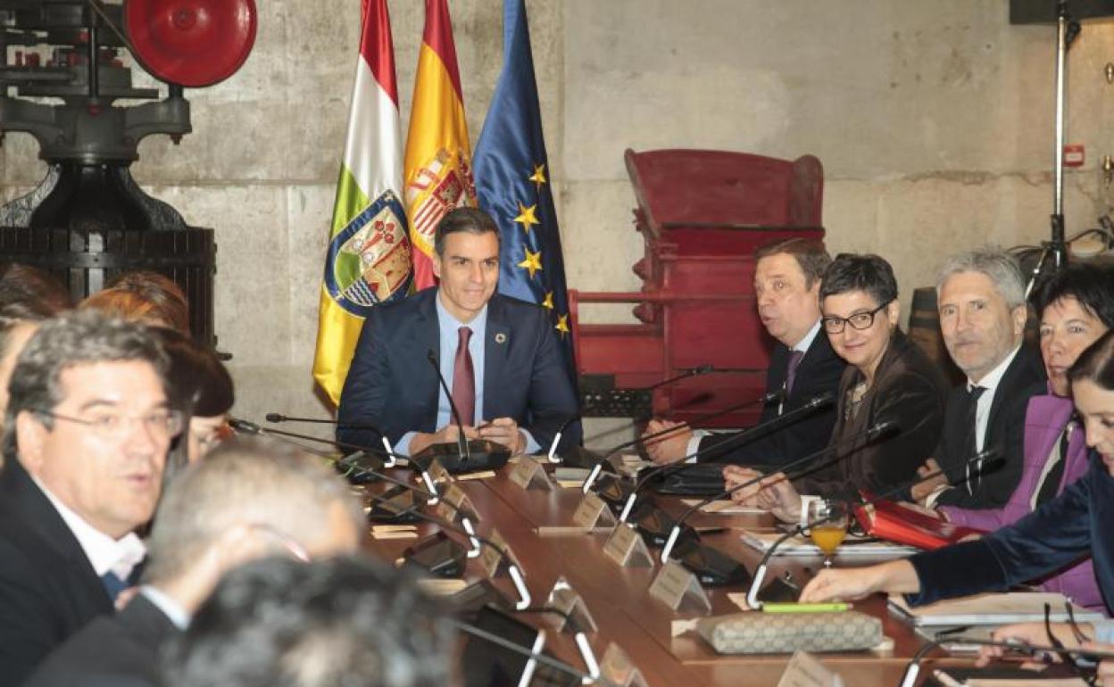 Encuentro institucional entre el Gobierno y la presidenta del Gobierno de La Rioja 