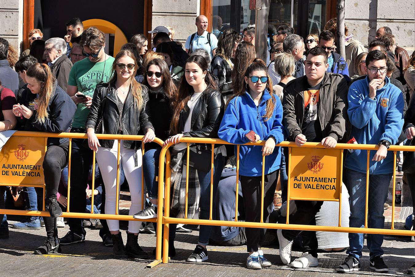 Fotos: Búscate en la mascletà de hoy, martes 3 de marzo