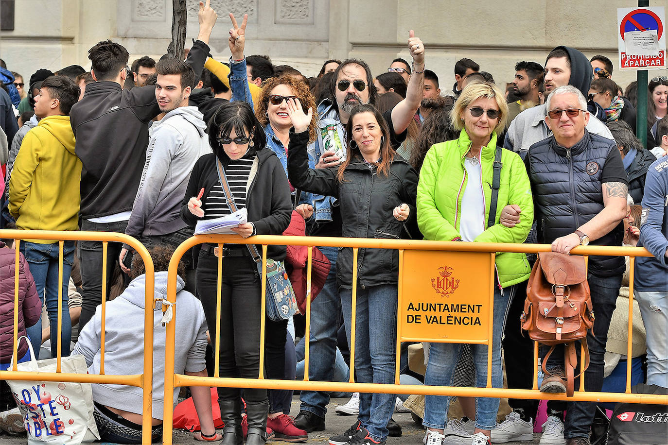 Pirotecnia Alpujarreña ha repetido su temido 'martillo de Thor', un efecto con el que ha conquistado a toda la plaza del Ayuntamiento. 